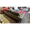 Image 3 : *TESTED WORKING* 2-PC LEATHER SECTIONAL SOFA WITH ADJUSTABLE HEADRESTS & ELECTRIC RECLINING SECTION