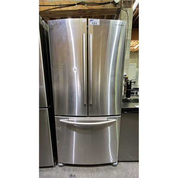 SAMSUNG STAINLESS STEEL FRENCH DOOR FRIDGE WITH ROLLOUT FREEZER 32"W