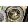Image 3 : LG FRONT LOAD TRUE STEAM WASHER