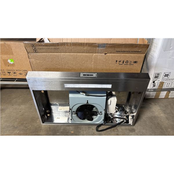 CAMPANA STAINLESS STEEL 30" RANGE HOOD FAN FCVW3052AS WITH BOX