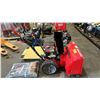 Image 3 : CRAFTSMAN GAS POWERED 28" ELECTRIC START SNOW BLOWER WITH KEY