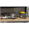 Image 4 : TORO ELECTRIC BLOWER, REMINGTON CORDLESS HEDGE TRIMMER (NO BATTERY), REMINGTON ELECTRIC HEDGE