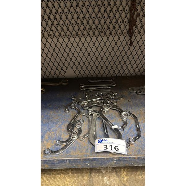 COLLECTION OF S-SHAPED WRENCHES, HALF-MOON WRENCHES & COMBINATION WRENCHES