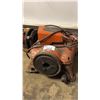 Image 2 : RIDGID POWER DRIVE PIPE THREADING MACHINE BASE WITH FOOTSWITCH & PIPE THREADER DIE HEAD