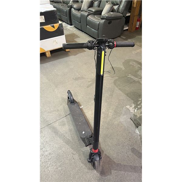 BLACK ELECTRIC SCOOTER WITH CHARGER