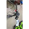 Image 2 : BLACK ELECTRIC SCOOTER WITH CHARGER