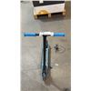 Image 1 : BLUE GOTRAX MINI ELECTRIC SCOOTER FOR KIDS WITH CHARGER