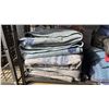 Image 3 : SHELF OF ASSORTED MOVING BLANKETS