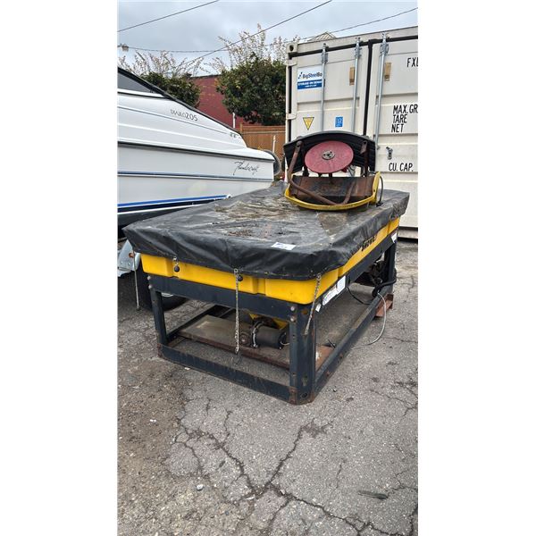 SNOWEX V-MAXX 7550 TRUCK MOUNTED SALT SPREADER