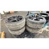 Image 2 : SET PF 4 KAPSEN SNOWSHOES AW33 275/40R20 106H TIRES MOUNTED ON 5 BOLT METAL BMW RIMS