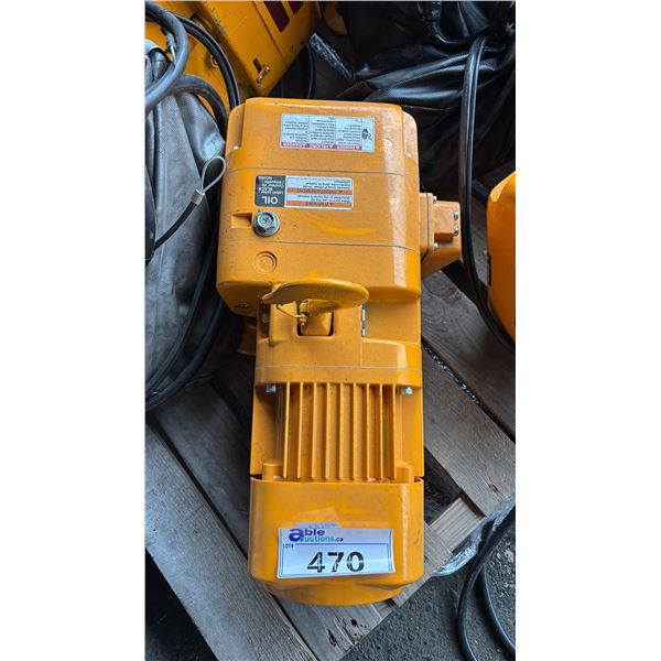KITO 500 KG HOIST M#ER2-005S, S#96688, 575V/3PHASE, 15' LIFT, SINGLE SPEED, NO POWER CORD