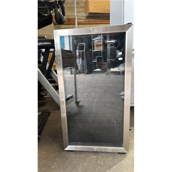 DANBY SWING DOOR BEVERAGE FRIDGE