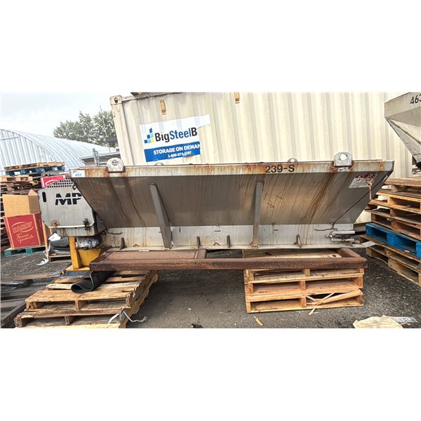 MP TRUCK MOUNTED SALT SPREADER 8'