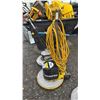 Image 2 : MAVERICK 300 VARIABLE HIGH SPEED FLOOR MACHINE