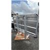 Image 4 : MAGNUM ALUMINUM HEADACHE RACK 74" X 67"
