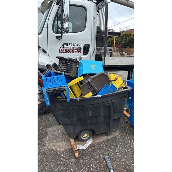CONTINENTAL TILT TRUCK WITH ASSORTED MOP BUCKET PARTS *BIN INCLUDED*