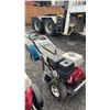 Image 3 : XSTREAM COMMERCIAL GAS PRESSURE WASHER WITH HOSE & WAND