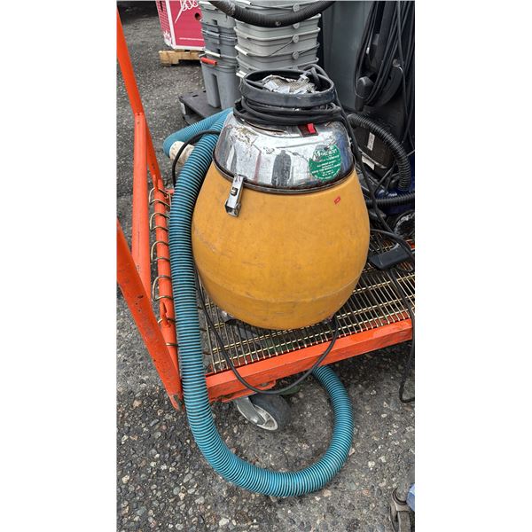 CENTAUR SL-5 COMMERCIAL DRY VACUUM CLEANER