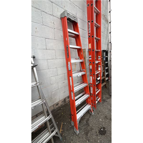 LOUISVILLE 12' FIBERGLASS FOLDING LADDER