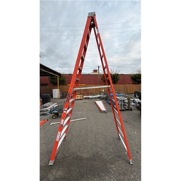 LOUISVILLE 16' FIBERGLASS FOLDING LADDER