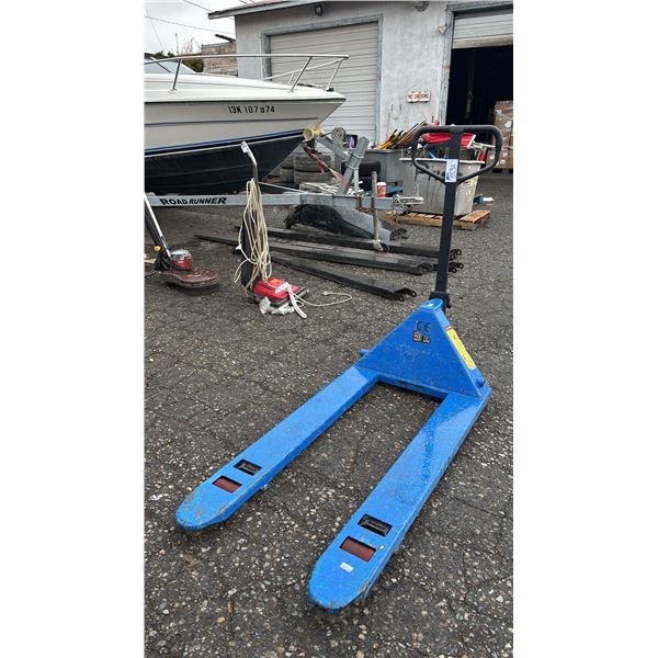 BLUE PALLET JACK