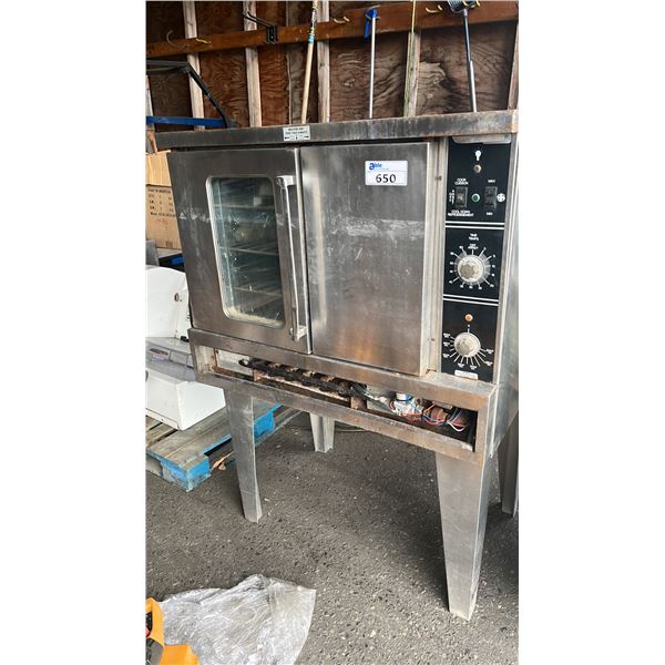 GAS POWERED DOUBLE DOOR CONVECTION OVEN *DOORS ARE STIFF/DON'T OPEN COMPLETELY*