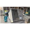 Image 2 : MANITOWOC S400 COMMERCIAL ICE STORAGE BIN