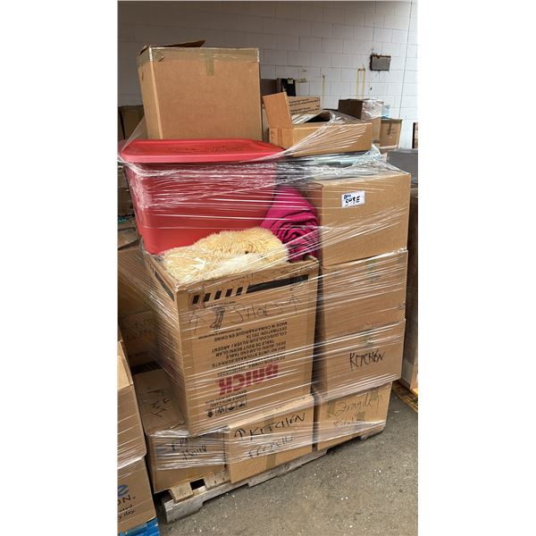 PALLET OF ASSORTED HOUSEHOLD GOODS: BLANKETS, GLASSWARE, KITCHENWARE & MORE *MUST TAKE ALL*