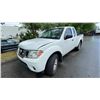 Image 1 : 2015 NISSAN FRONTIER SV, 2DR EXT CAB PICKUP, WHITE, VIN 1N6AD0CW4FN755783,
