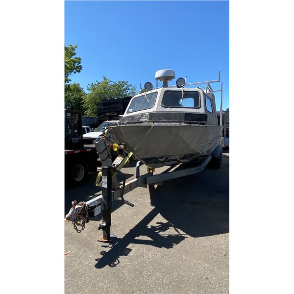 30 FT ALUMINUM, CUSTOM HARDTOP CABIN COMMERCIAL UTILITY / SPORT-FISHING BOAT VIN 2RAB99836P1000678