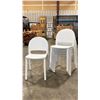 Image 1 : STACK OF 6 WHITE PLASTIC COMMERCIAL CURVED BACK OUTDOOR PATIO CAFE CHAIRS