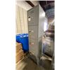 Image 4 : GLOBAL INDUSTRIAL GREY METAL 4 DOOR COMMERCIAL STORAGE LOCKER SECTION 18"W X 18"D X 77"H