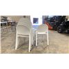 Image 3 : STACK OF 6 WHITE PLASTIC COMMERCIAL CURVED BACK OUTDOOR PATIO CAFE CHAIRS