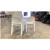 Image 3 : STACK OF 6 WHITE PLASTIC COMMERCIAL CURVED BACK OUTDOOR PATIO CAFE CHAIRS