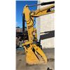 Image 15 : MIDSIZE YELLOW EXCAVATOR  VIN- N/A, HOURS UNKNOWN, DIESEL (D), HAS KEYS,