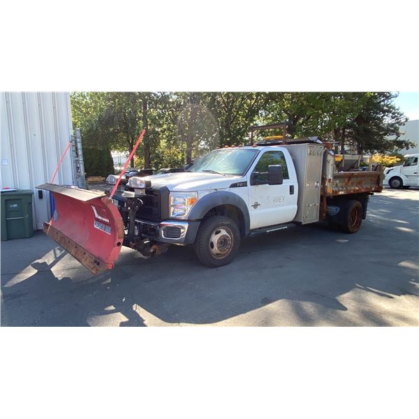 2011 FORD F450 SUPERDUTY, 2DR PLOW TRUCK, WHITE, VIN 1FDUF4HT9BEC23029,