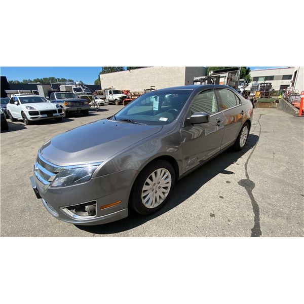 2012 FORD FUSION HYBRID, 4DRSD, GREY, VIN 3FADP0L37CR172703,
