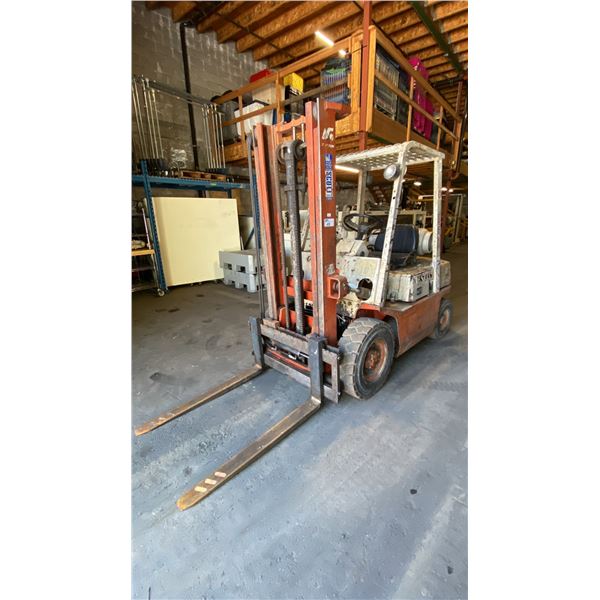 DATSUN PF02 FORKLIFT, ORANGE/WHITE VIN N/A,