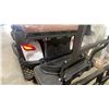 Image 12 : GC22S 4-SEAT ELECTRIC GOLF CART *WHITE* 43KM TOP SPEED, REAR WHEEL DRIVE, 9" MULTIMEDIA SYSTEM,