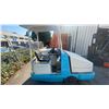 Image 9 : 1999 TENNANT 6500 SWEEPER, BLUE/WHITE, VIN 6500-5686,