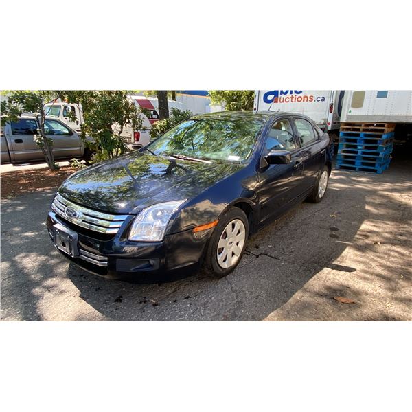 2008 FORD FUSION SE, 4DRSD, BLUE, VIN 3FAHP07ZX8R258434,
