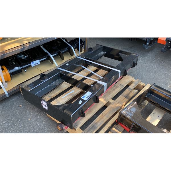 HEAVY DUTY SKID STEER BALE FORK ATTACHMENT SET