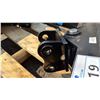 Image 3 : 32" HEAVY DUTY MINI EXCAVATOR ARTICULATING BUCKET ATTACHMENT