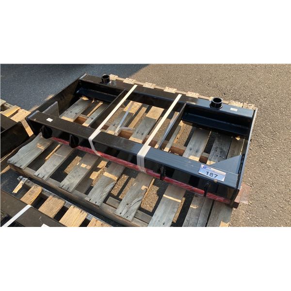 HEAVY DUTY SKID STEER BALE FORK ATTACHMENT SET