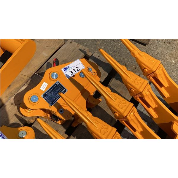 GIYI K302 MINI EXCAVATOR QUICK COUPLER *FITS CAT 302 EXCAVATORS*