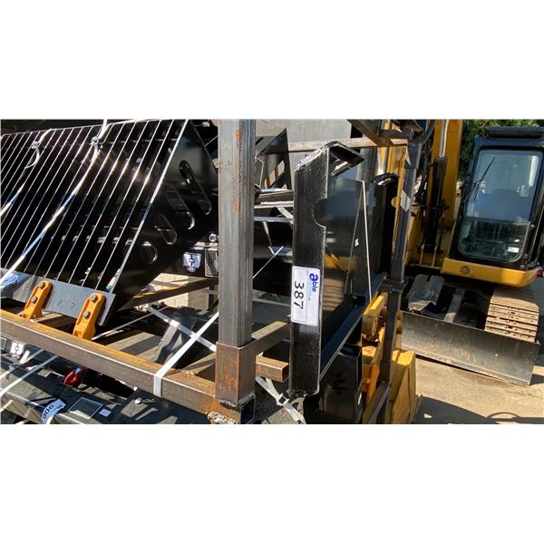 GIYI STB47 HEAVY DUTY SKID STEER TELESCOPIC BOOM ATTACHMENT, MAX LENGTH 131", 47" MAX REACH, 3300LB
