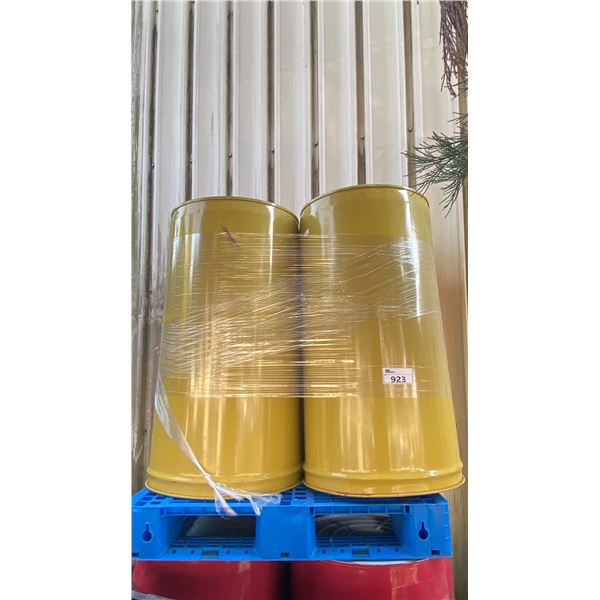PALLET OF 4 INDUSTRIAL METAL STORAGE BARRELS WITH LIDS *MUST TAKE ALL ON PALLET*