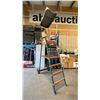 Image 1 : SITHIGH CHAIR COMPANY 6' HIGH MOBILE PROFESSIONAL LIFEGUARD / REFEREE CHAIR WITH CUSHIONS &