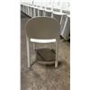 Image 3 : STACK OF 4 WHITE PLASTIC COMMERCIAL CURVED BACK OUTDOOR PATIO CAFE CHAIRS