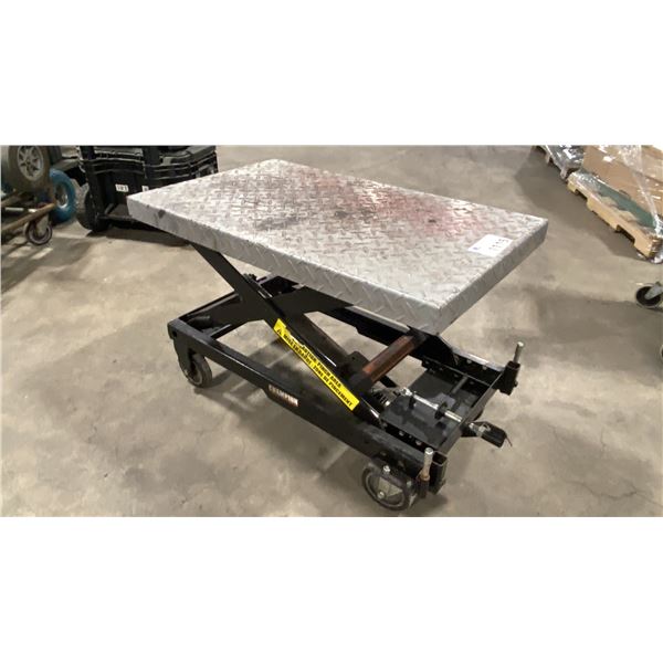 CHAMPION POWER EQUIPMENT 600 LB CAPACITY MOBILE HYDRAULIC LIFT TABLE CART